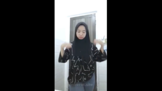 Wanita Berjilbab Hitam Live Buka Semua Sampe Yang Nonton Pada Crooot